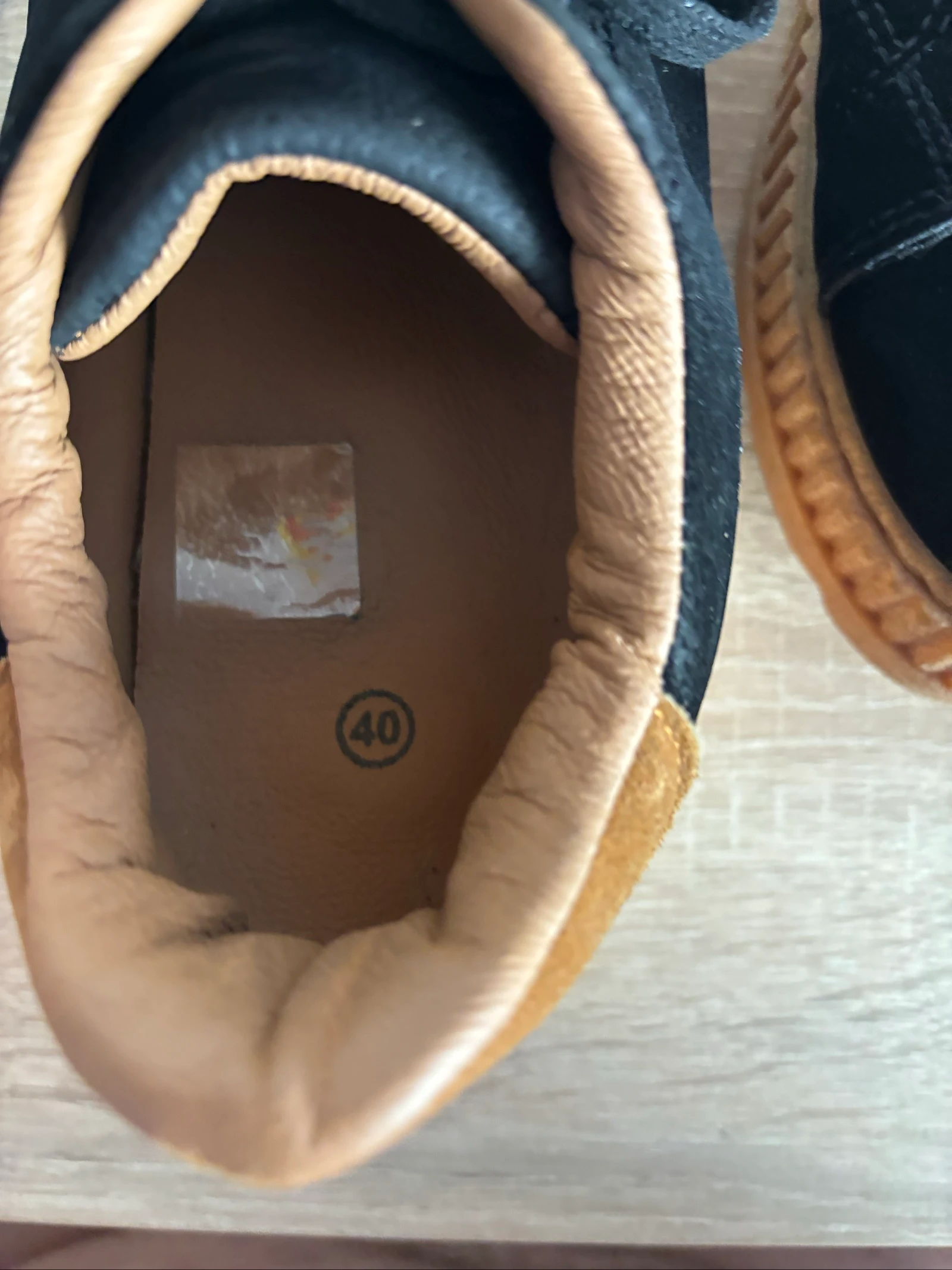 Black sneakers – photo 6